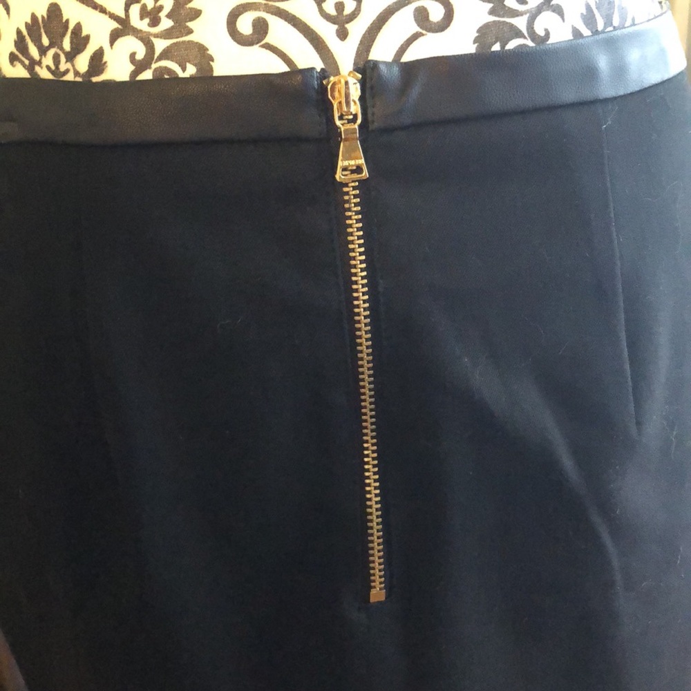 Black Express Skirt Never Worn - Picture 5 of 9